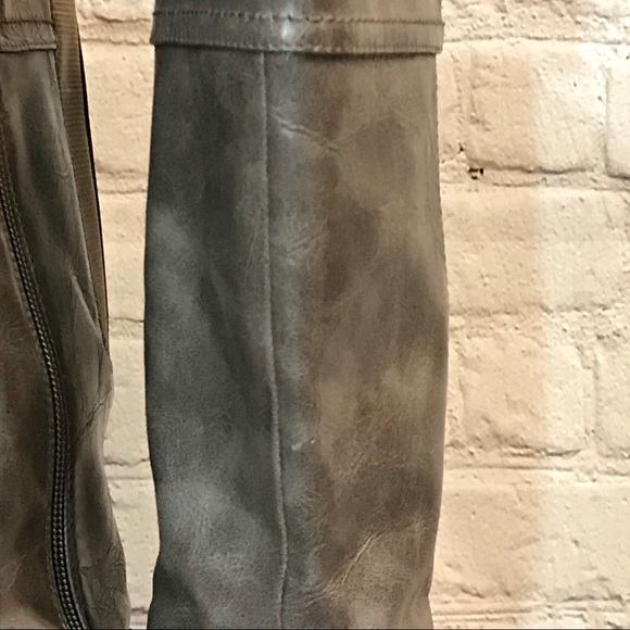 Grey vegan leather knee high zip up boots low heel - Picture 8 of 8